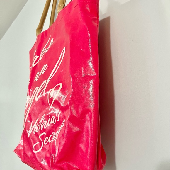 Large Victoria’s Secret tote - Picture 4 of 9